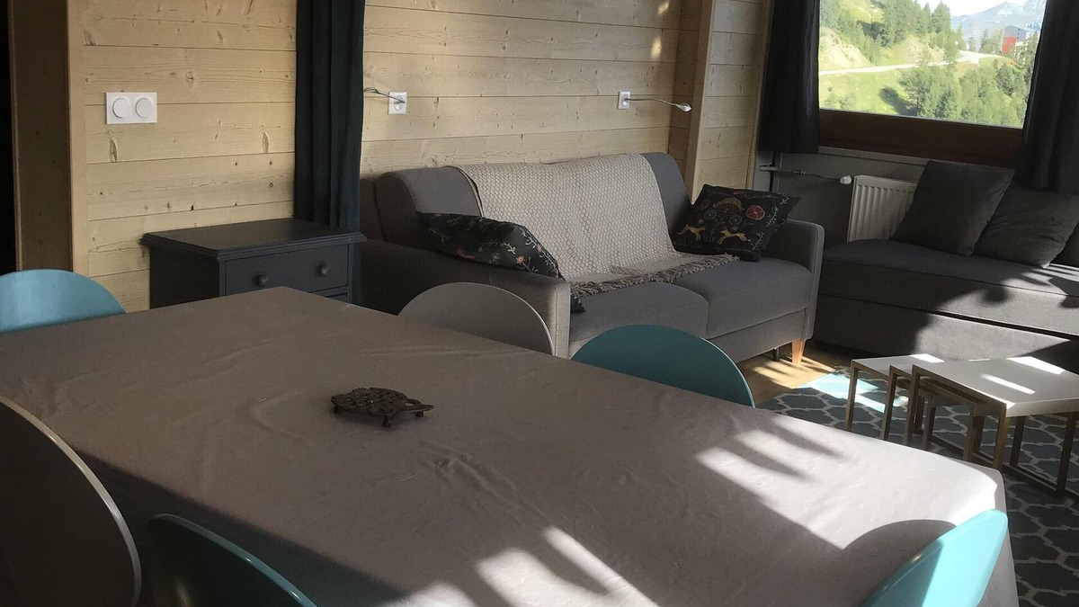 Plagne Centre Apartment | Plagne Center - Mont Blanc view - Direct access to the slopes - Everest Residence