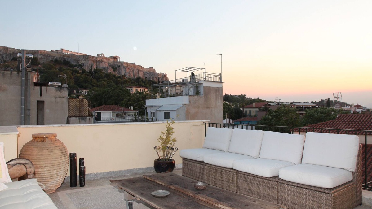 Plaka Apartment | Plaka 2-storey Penthouse with Acropolis views. PL6