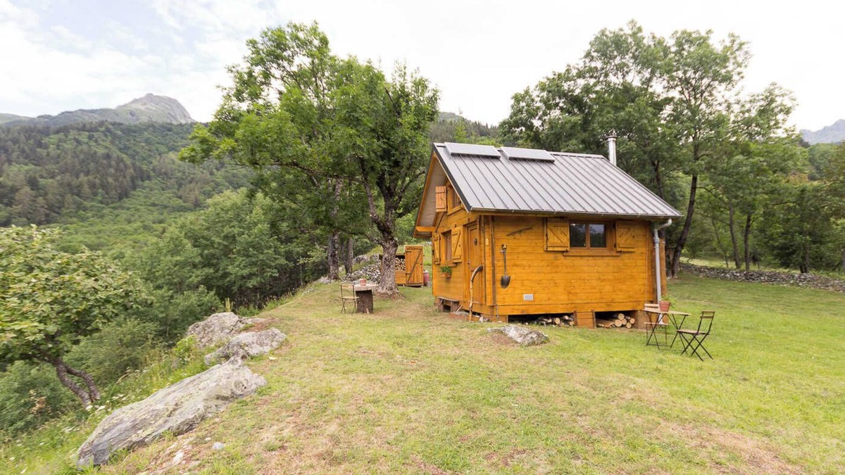 Saint-Alban-des-Villards House | PLAN DE L'AIGLE HUT