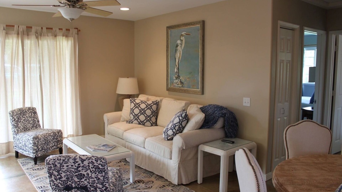 Paia Cottage | Plantation Style cottage short walk to beach and town nPermit STPH2013/0004