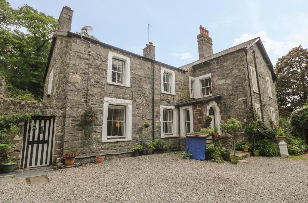 Garndolbenmaen House | Plas Hendre Guest Wing