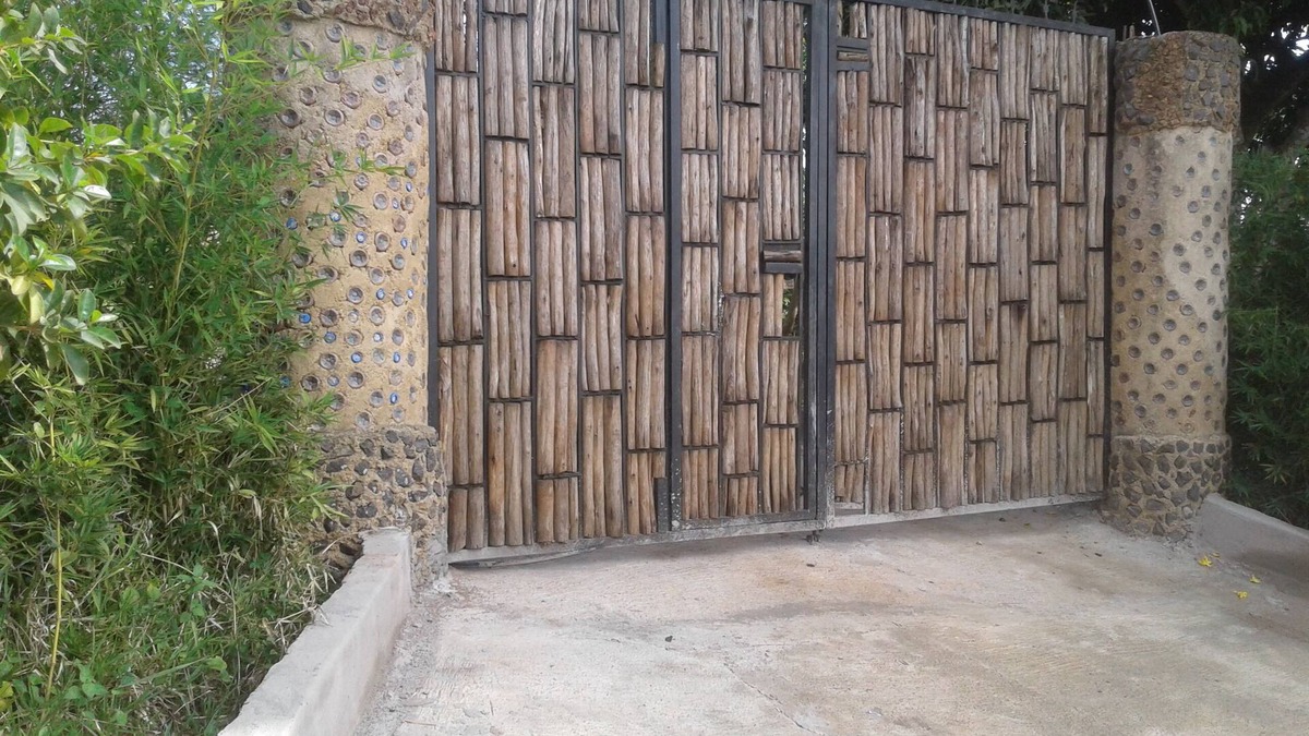 Entebbe House | Plastic Bottles House