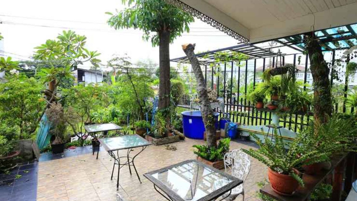 Bangkok Hotel | Platinum Place