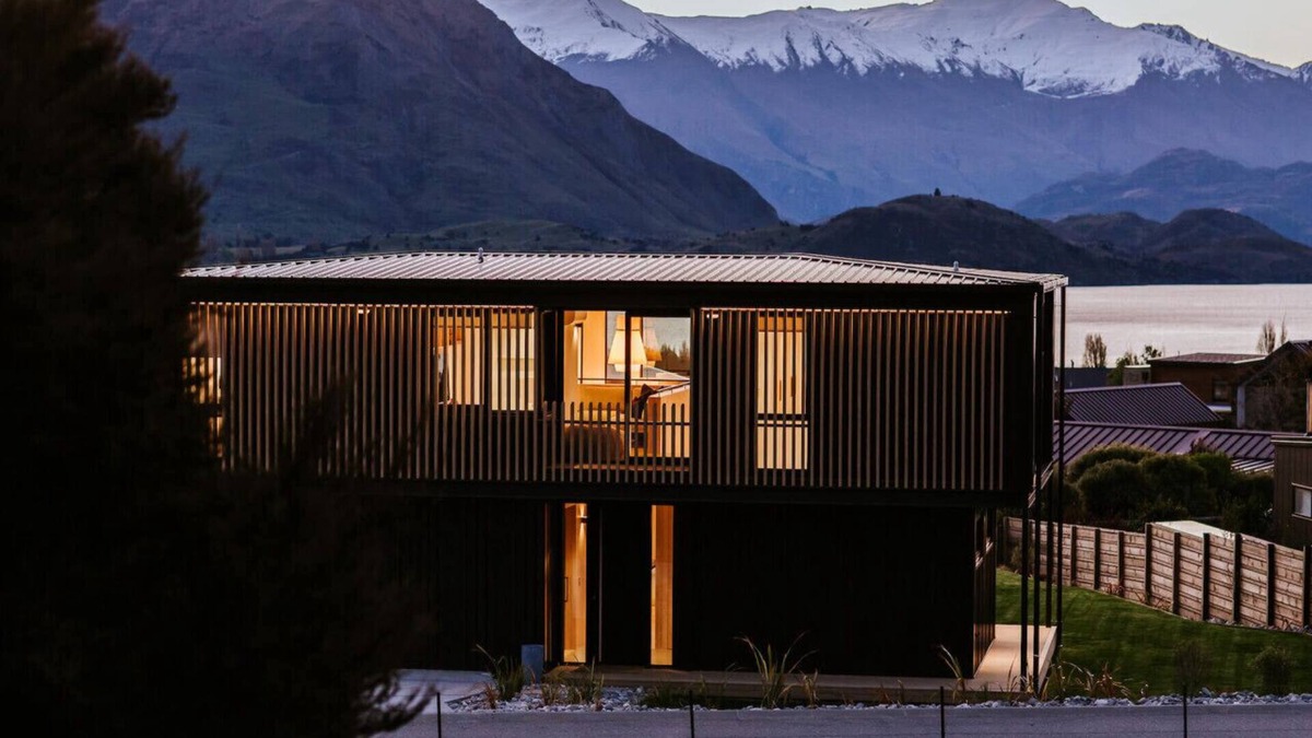 Wanaka House | Platinum Ridge | Lake Views | Sleeps 8