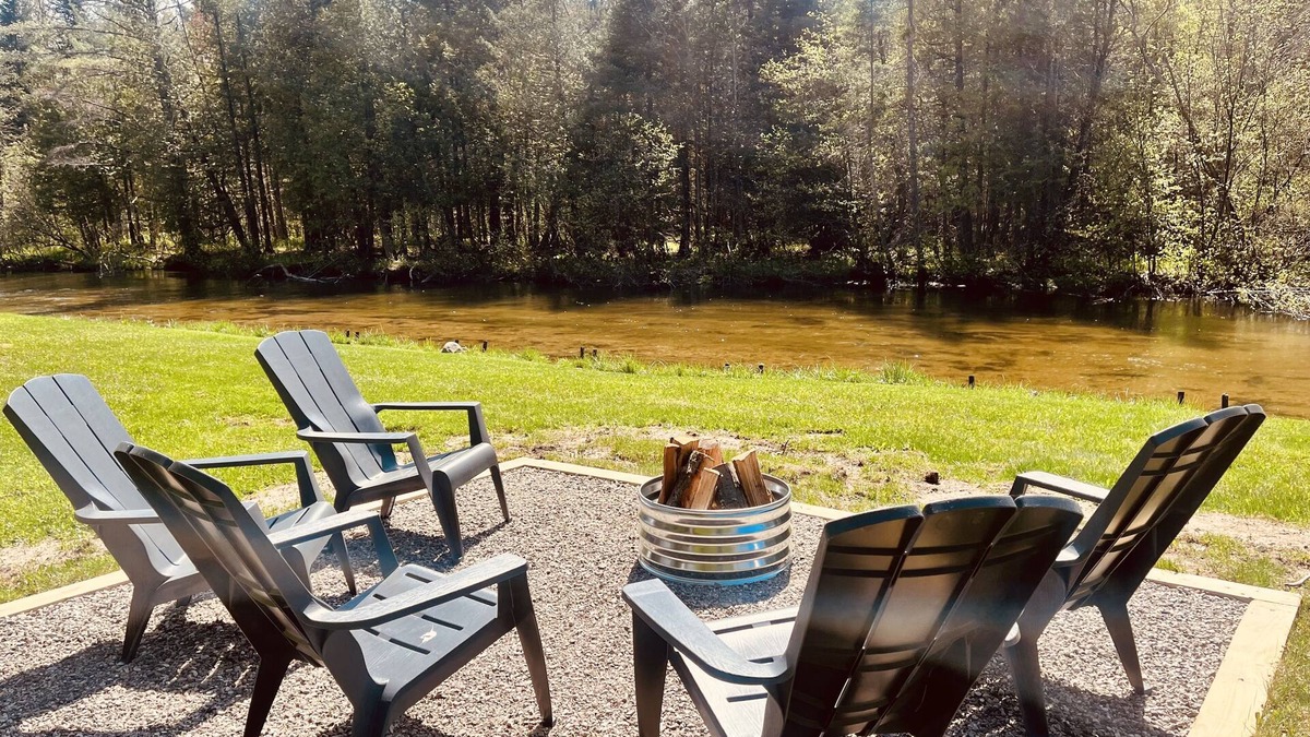 Honor House | Platte River Cabin