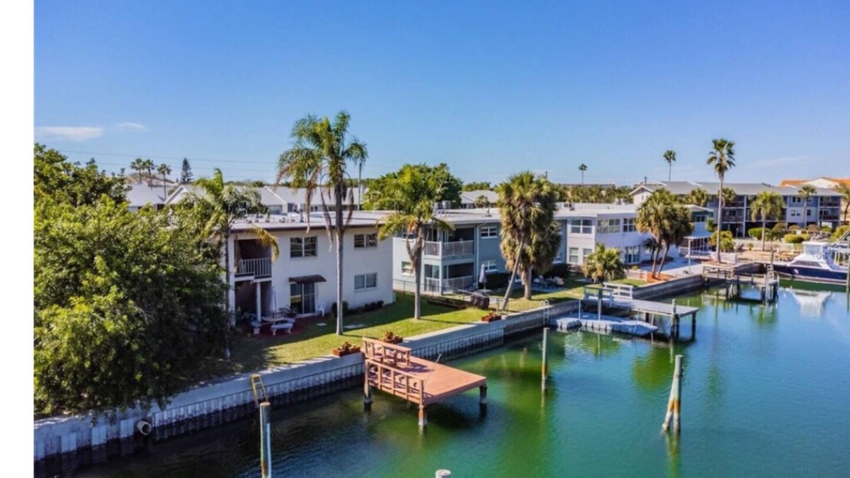 Capri Isle Apartment | Playa by Ross #3