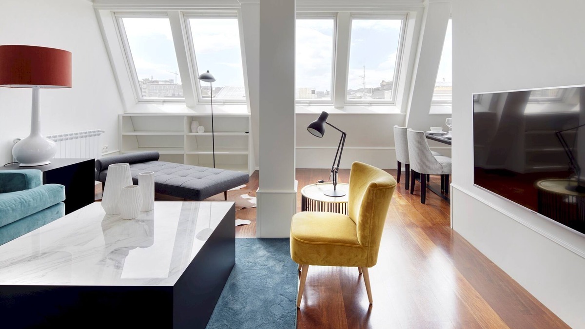 San Sebastian Centro Apartment | Playa de La Concha 7 by FeelFree Rentals
