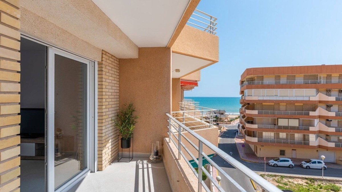 El Moncayo Apartment | Playa Roqueta Guardamar Del Segura by Villas&You