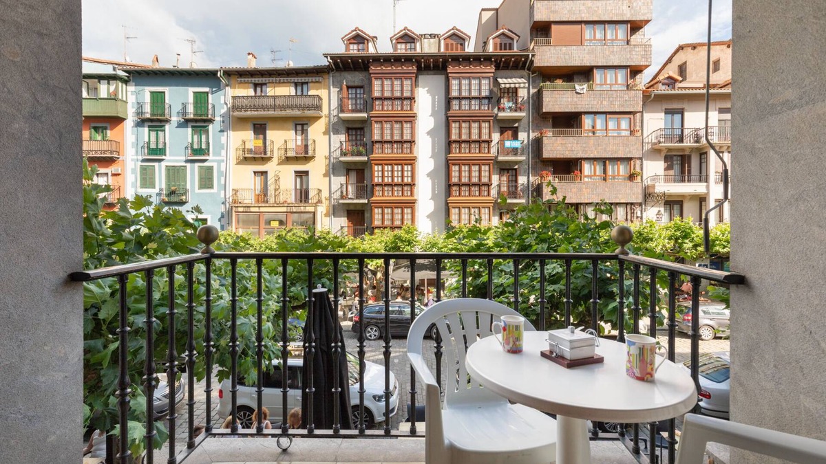 Azkoitia Apartment | Plaza berri - baskeyrentals