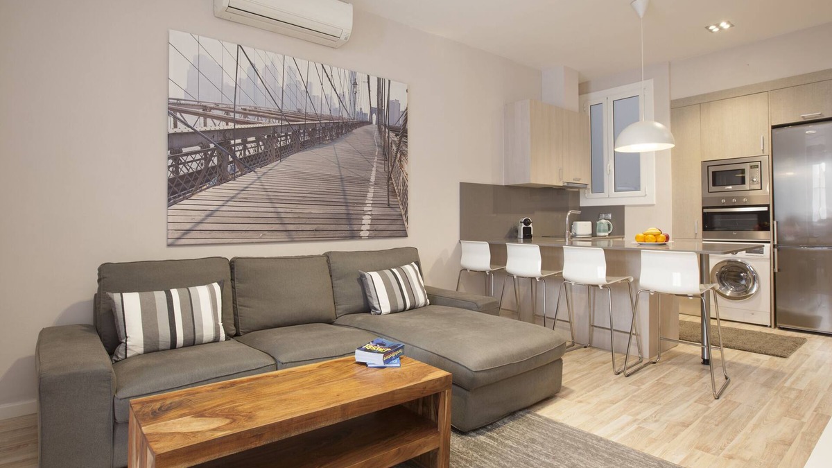 Ciutat Vella Apartment | Plaza Catalunya apartment-trippingEasy