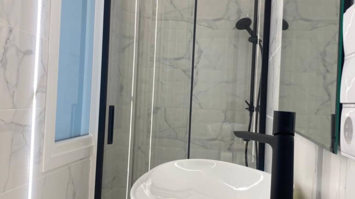 Burgos Apartment | Plaza de los Castaños Suite (in the heart of Burgos)