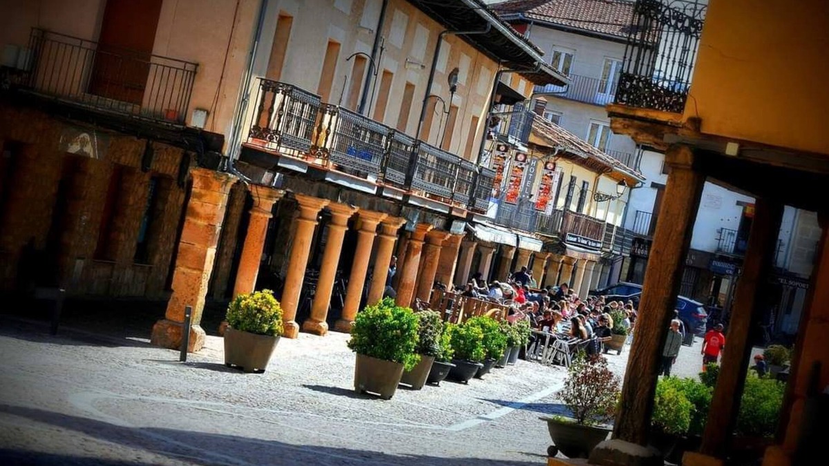 Riaza Apartment | Plaza de Riaza. Historical charm