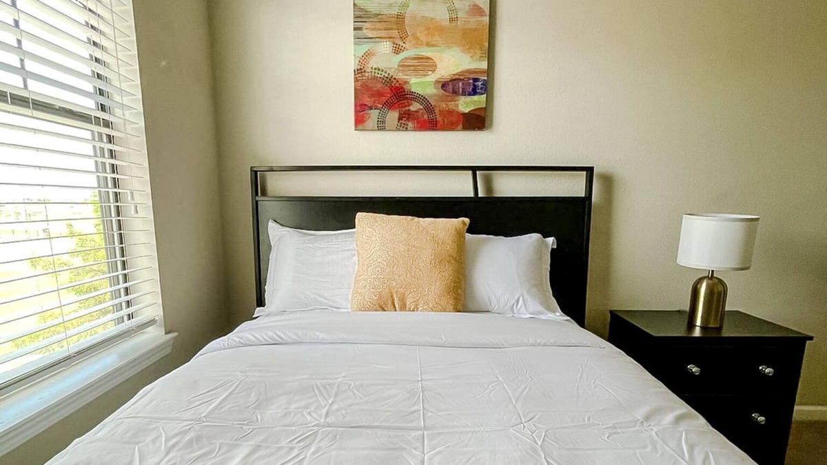 Stillwater Apartment | Pleasant 2BD/2.5BA + Gym - Stillwater