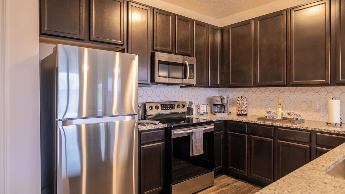 Columbus Apartment | Pleasant Comfy 2/2 Great for Traveling Professionals