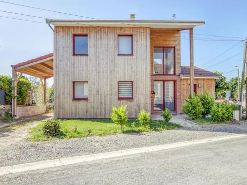 Challerange House | Pleasant Cottage in Challerange