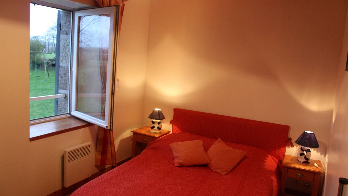 Treouergat House | Pleasant cottage of 11 people