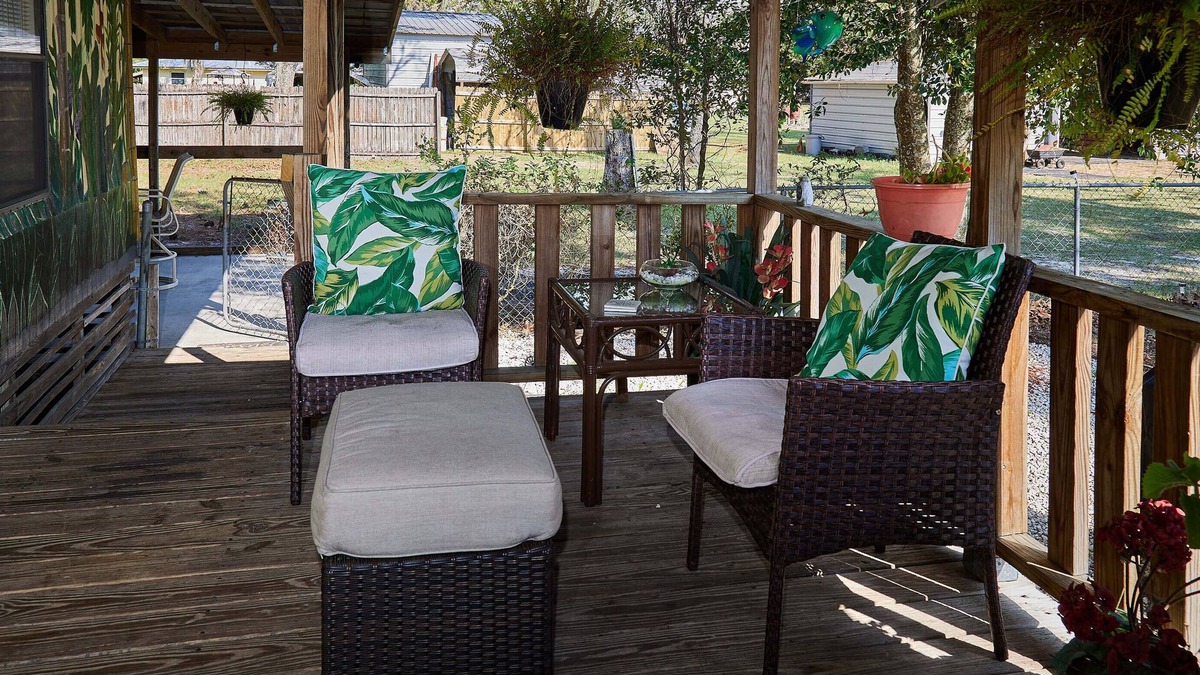 Homosassa Apartment | Pleasant Days Manatee Room