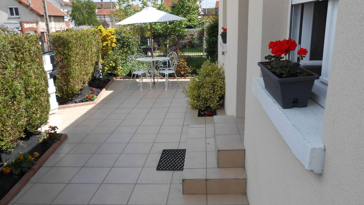 Sotteville-les-Rouen House | Pleasant house with terrace residential area