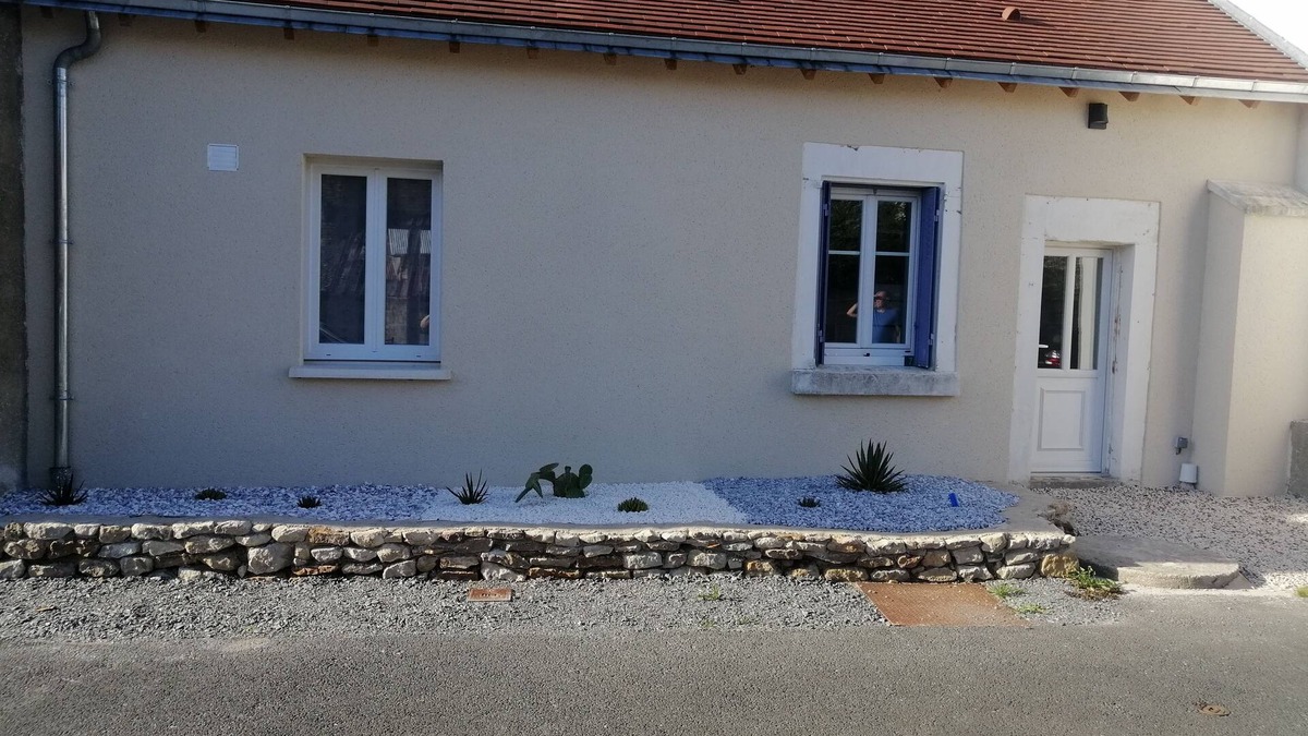Saint-Genou House | Pleasant house in the heart of a small village