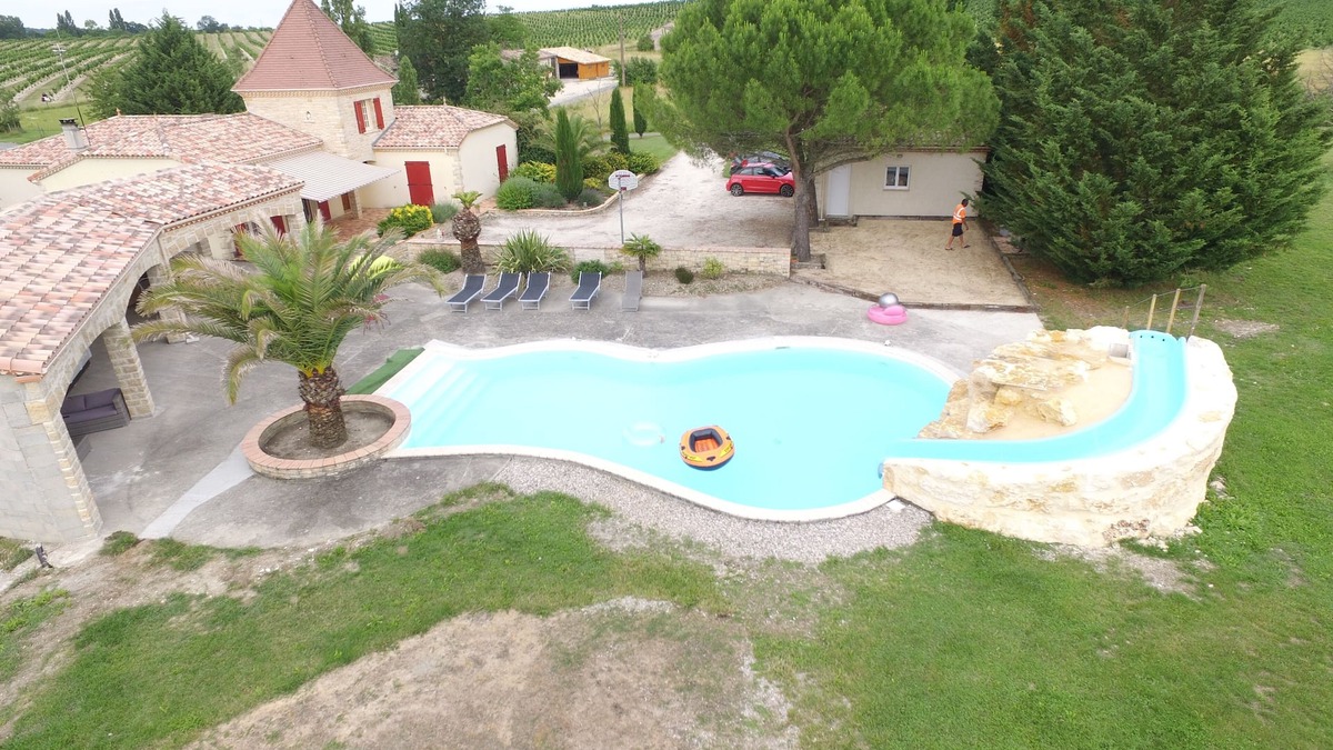 Beaugas House | Pleasant house with swimming pool in the countryside. Golf 6km