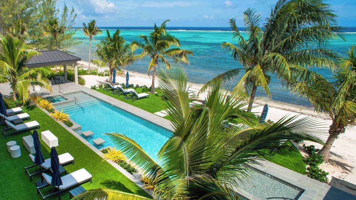 Bodden Town Apartment | Please Inquire Before Booking – Luxury Villa