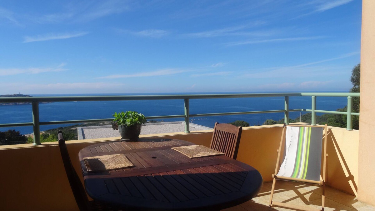 Calvi Apartment | PLEINE VUE MER PANORAMIQUE REVELATTA - Appartement CALME HAUT STANDING DANS RESIDENCE