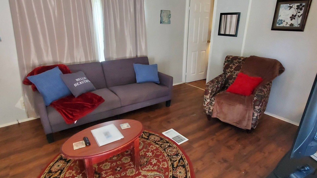 West Monroe Apartment | Plenty of space for that extended stay! 3 Beds!