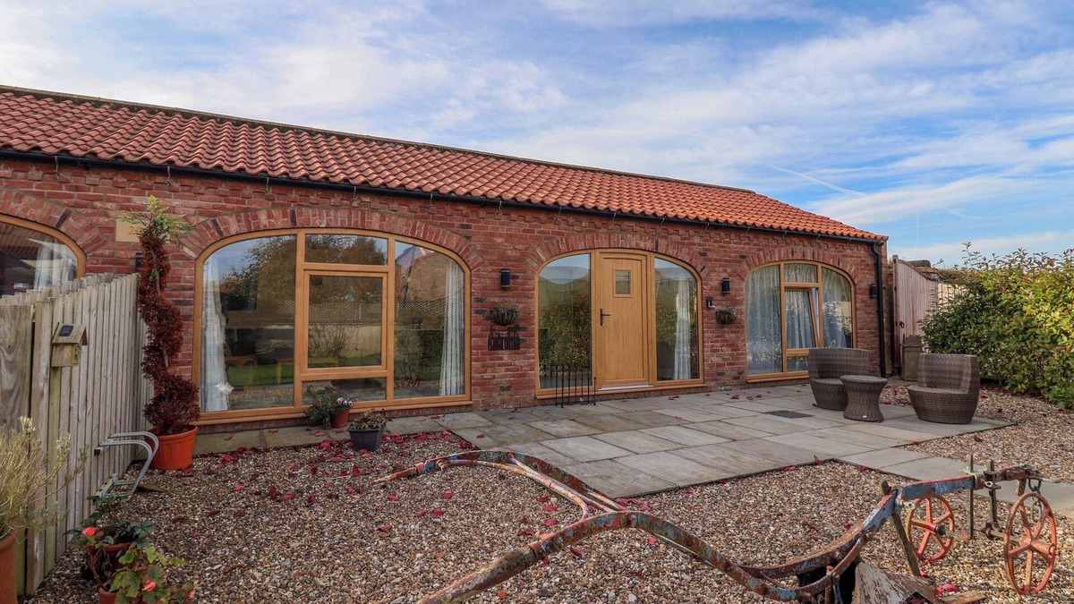 Driffield Cottage | PLOUGH COTTAGE, romantic, luxury holiday cottage in Bridlington
