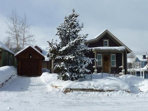 Historic District House | Plum Cottage