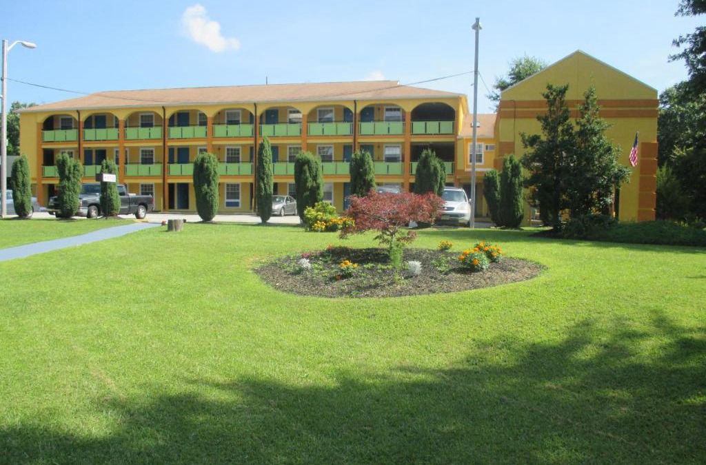 Williamstown Hotel | Plum Tree Inn