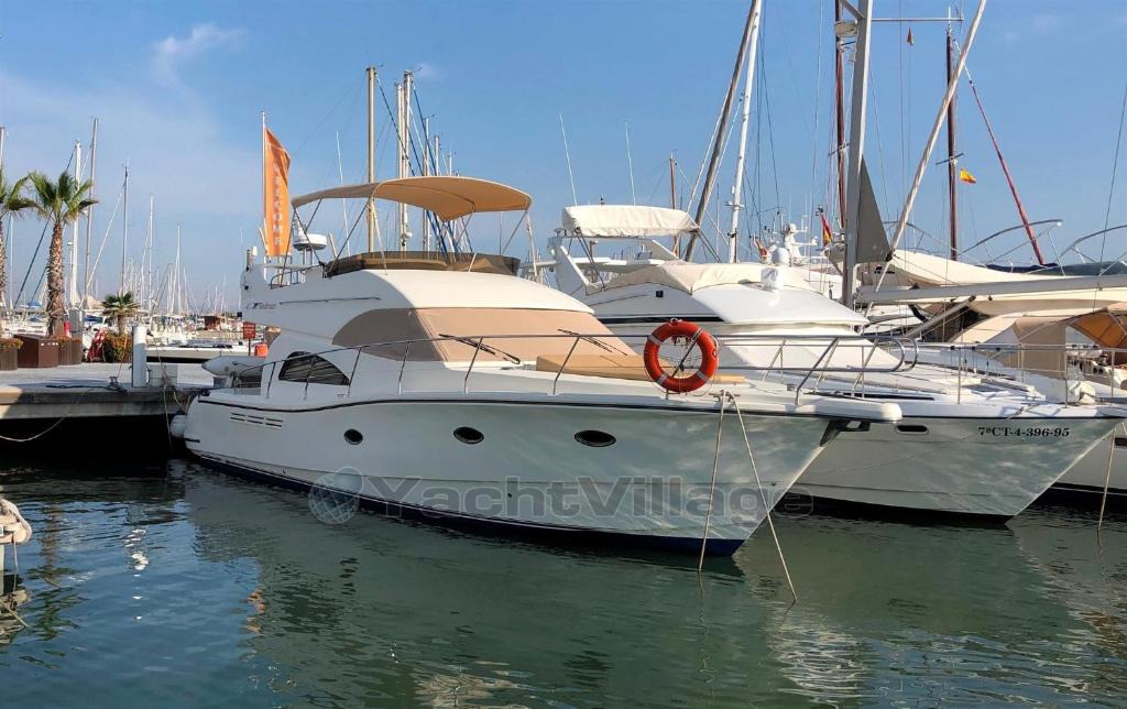 Cap d'Agde Boat Rental | PLUSDREAM
