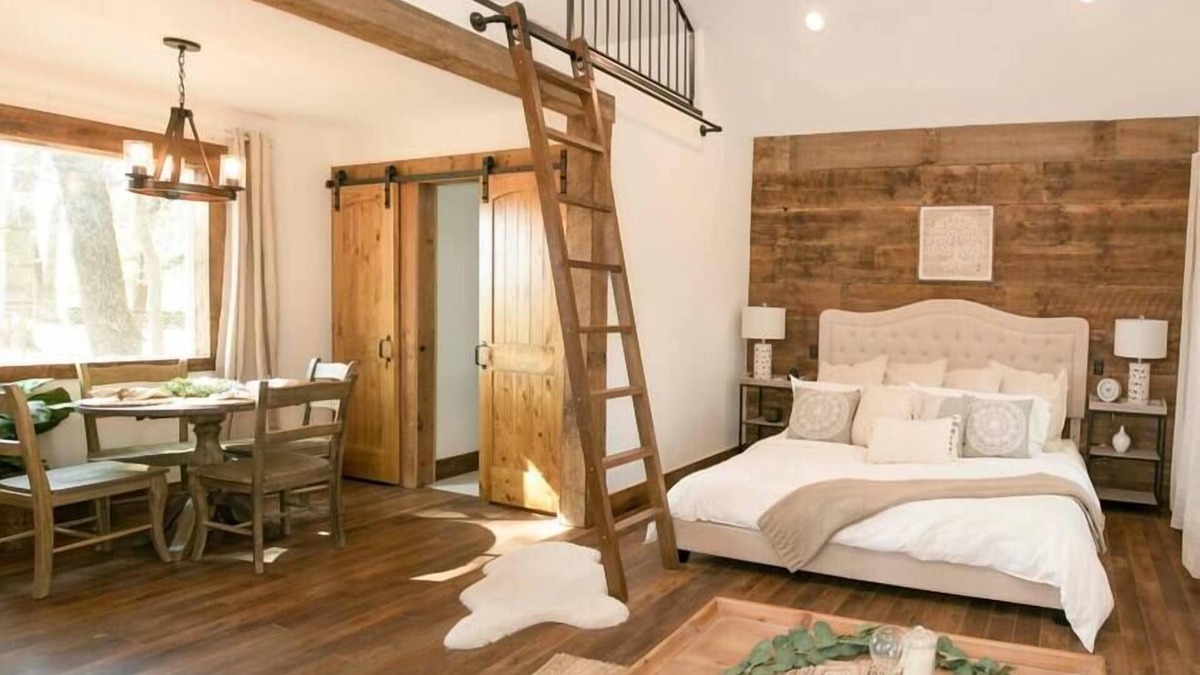 Waco Cabin | Plush Cabin 4 min to Homestead Heritage 18 min to Magnolia