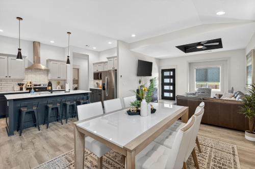 Lawrence Apartment | Plush & Roomy - Perfect for All Ages near KU & KC Duplex