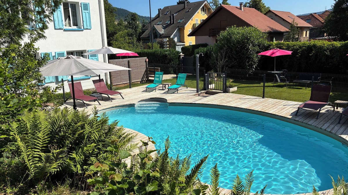 Gerardmer Apartment | PMR-equipped "Tilleul" apartment on garden level, swimming pool and sauna. Near lake