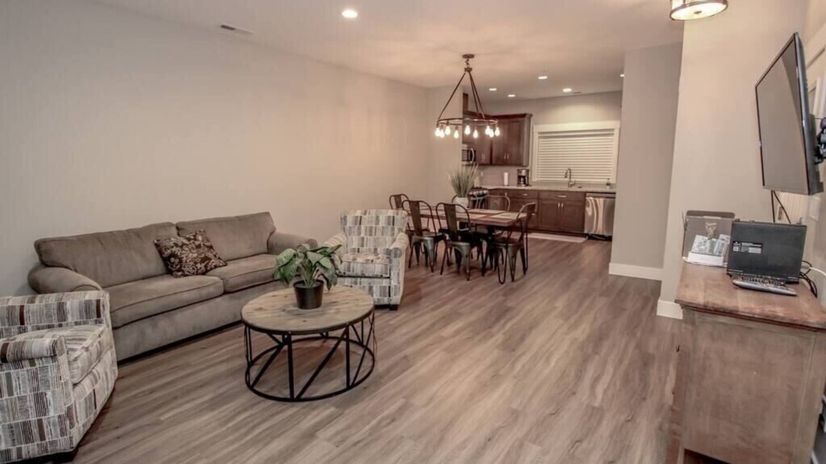 Sedro-Woolley House | PNW Modern Town House, Unit B