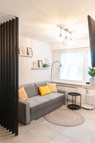 gmina Parzeczew Apartment | Po Sąsiedzku Apartament z Klimatem