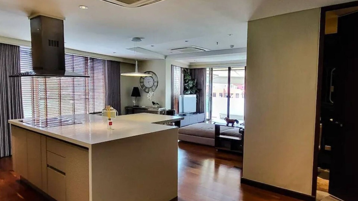 Downtown Apartment | Poblacion Penthouse Suite with Private Roofdeck