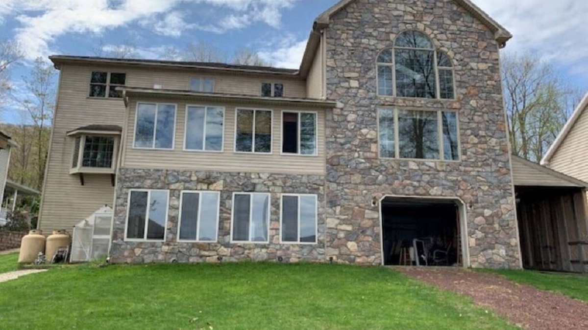 Drums Ski Chalet | Pocono Area Lakefront Estate, GREAT FOR KIDS, Pontoon boat for rent, game room.
