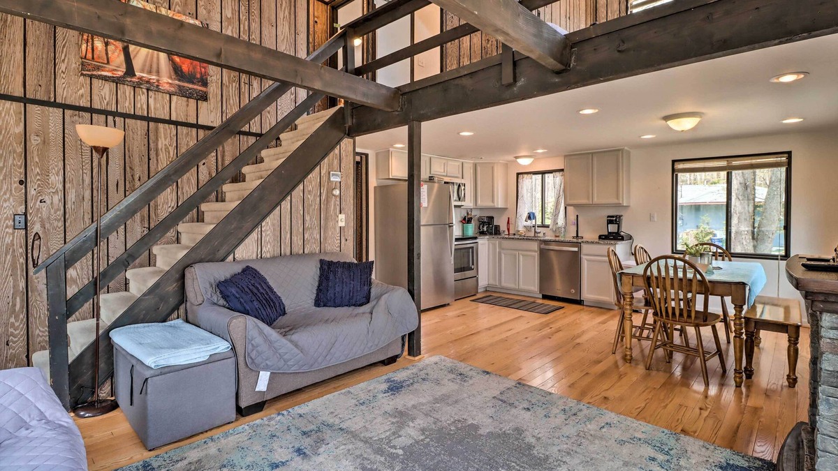 Locust Lake Village Cottage | Pocono Lake Home w/Fire Pit: Walk to Ski Hill!