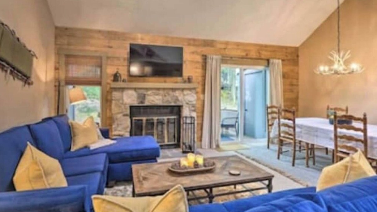 White Haven House | Pocono Pad, 4 Seasons of Fun! Walk to Jack Frost
