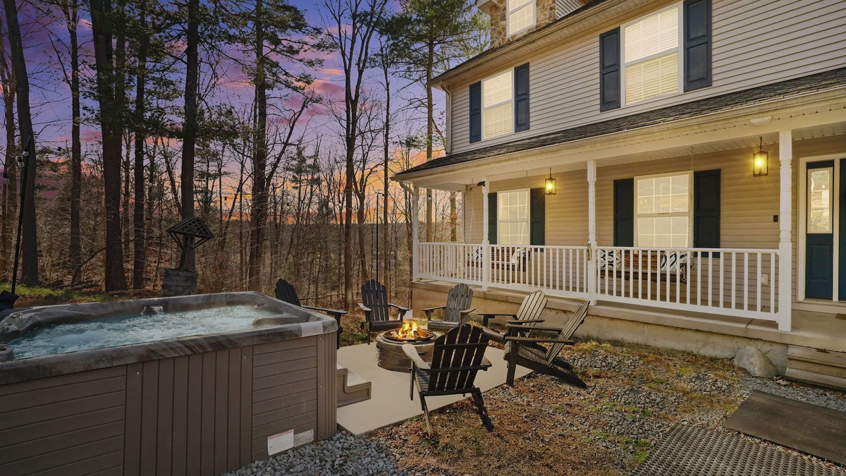 Cresco House | Poconos Family Retreat: 4BR, Sleeps 14, Pool & More