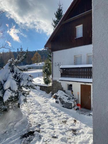 Bierutowice Bed & Breakfast | Pod Jeleńcem