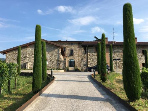 Villongo Resort | Podere Castel Merlo Resort