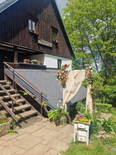 Krsy House | Podvinični mlýn