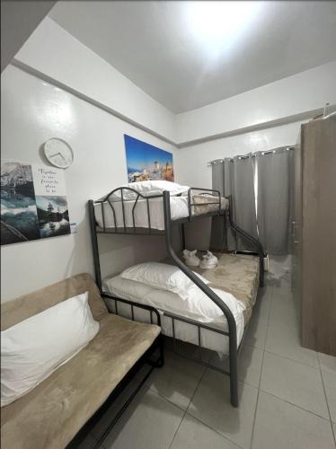 Wack-Wack Greenhills Apartment | POEA Mega Mall WiFi Netflix