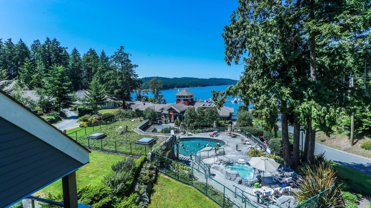 Pender Island Resort | Poets Cove Resort & Spa