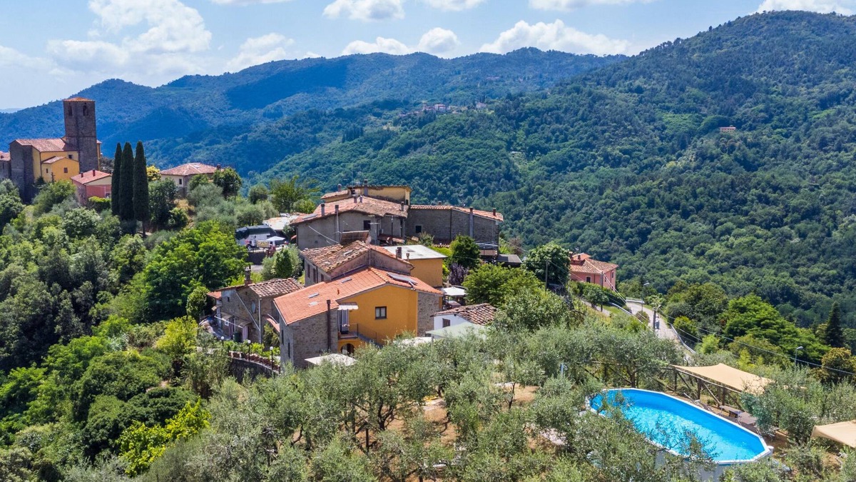 Aramo Apartment | Poggetto 1 by Interhome