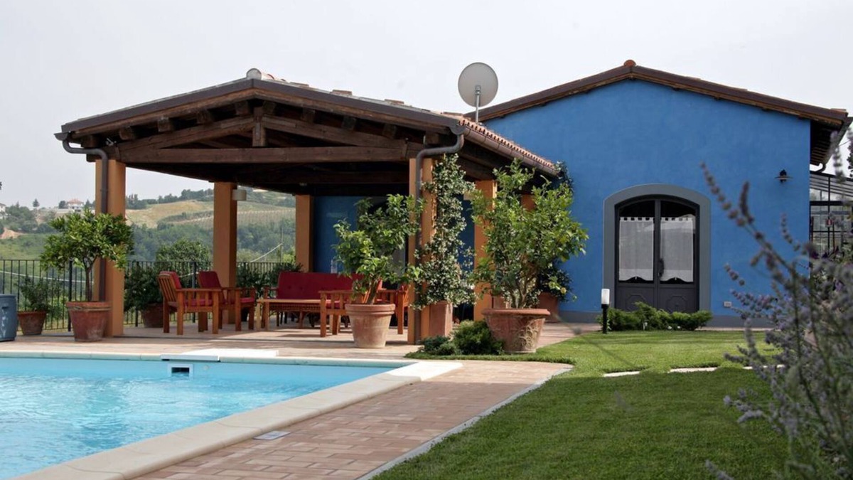 Monte Roberto House | Poggio Montali Nestled among vineyards and olive groves - unit 3