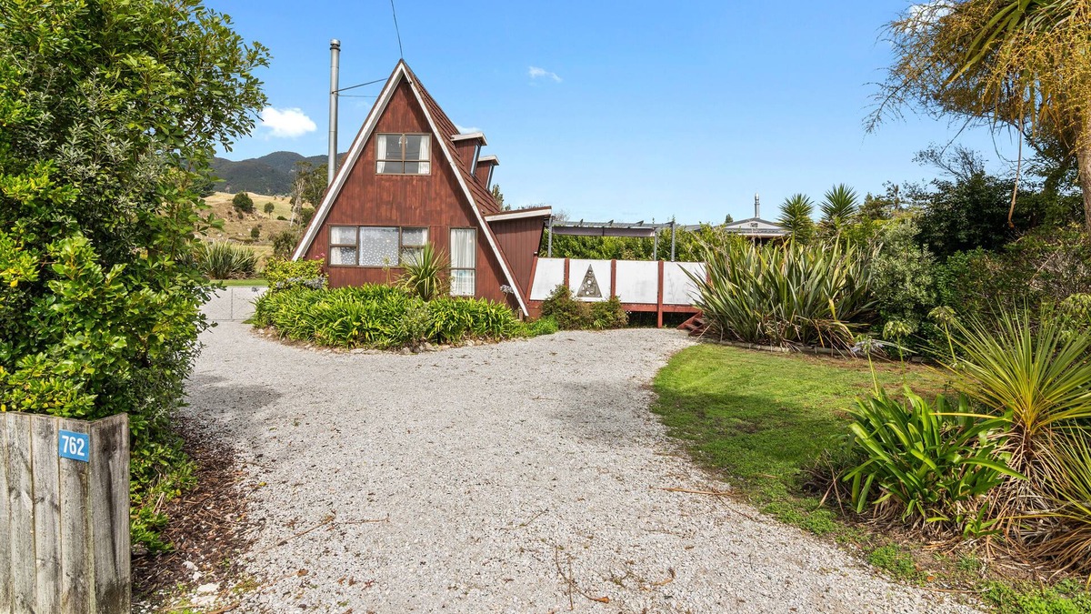 Pohara Cottage | Pohara Retreat - Pohara Holiday Home