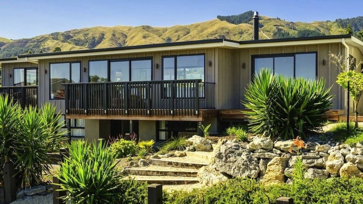 Pohara House | Pohara's Bliss by the Sea